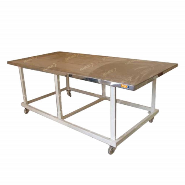 Torno de acero - 2.4 metros